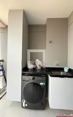 Apartamento à venda com 50m², 2 quartos e 1 vaga Apartamento à venda com 50m², 2 quartos e 1 vagaÁrea de Serviço