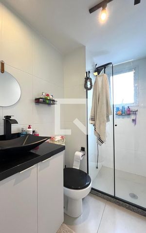 Apartamento à venda com 50m², 2 quartos e 1 vaga Apartamento à venda com 50m², 2 quartos e 1 vagaBanheiro