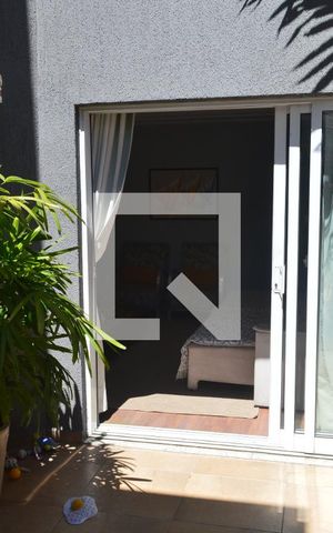 Casa à venda com 218m², 3 quartos e 2 vagasQuintal