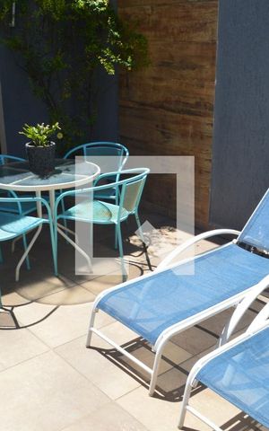 Casa à venda com 218m², 3 quartos e 2 vagasPiscina