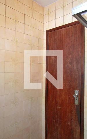 Casa à venda com 400m², 3 quartos e sem vagaBanheiro