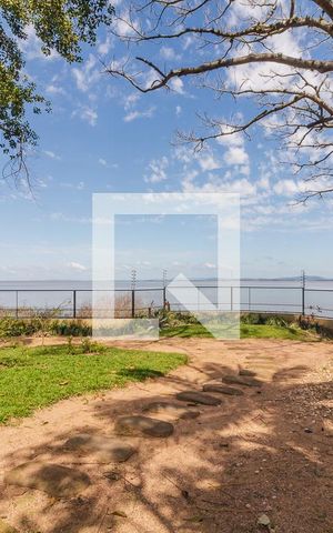Casa para alugar com 300m², 3 quartos e 3 vagas Casa para alugar com 300m², 3 quartos e 3 vagasÁrea comum