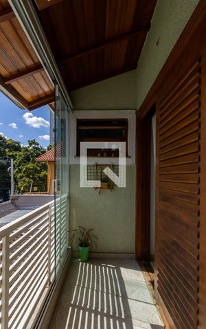 Casa à venda com 185m², 3 quartos e 3 vagas Casa à venda com 185m², 3 quartos e 3 vagasVaranda da Suíte