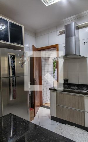 Casa à venda com 185m², 3 quartos e 3 vagas Casa à venda com 185m², 3 quartos e 3 vagasCozinha