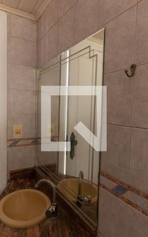 Casa à venda com 437m², 7 quartos e 3 vagas Casa à venda com 437m², 7 quartos e 3 vagasBanheiro Social 3