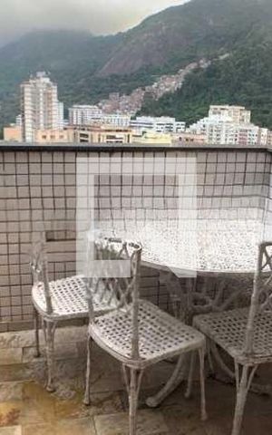 Apartamento à venda com 131m², 3 quartos e 2 vagas