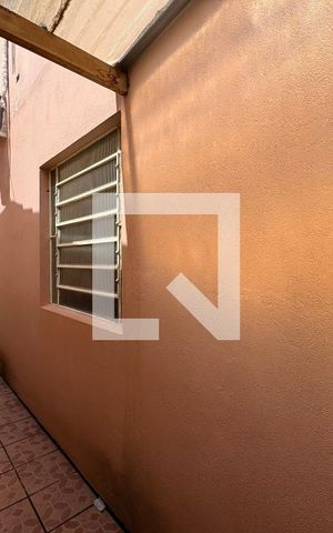 Casa à venda com 140m², 2 quartos e 4 vagas Casa à venda com 140m², 2 quartos e 4 vagasGaragem