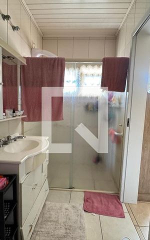 Casa à venda com 140m², 2 quartos e 4 vagas Casa à venda com 140m², 2 quartos e 4 vagasBanheiro