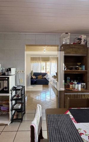 Casa à venda com 140m², 2 quartos e 4 vagas Casa à venda com 140m², 2 quartos e 4 vagasCozinha