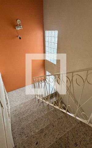 Casa à venda com 140m², 2 quartos e 4 vagas Casa à venda com 140m², 2 quartos e 4 vagasCorredor