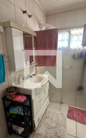 Casa à venda com 140m², 2 quartos e 4 vagas Casa à venda com 140m², 2 quartos e 4 vagasBanheiro