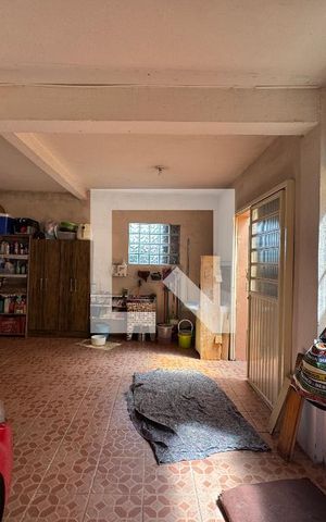 Casa à venda com 140m², 2 quartos e 4 vagas Casa à venda com 140m², 2 quartos e 4 vagasGaragem