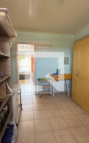 Casa à venda com 140m², 2 quartos e 4 vagas Casa à venda com 140m², 2 quartos e 4 vagasQuarto