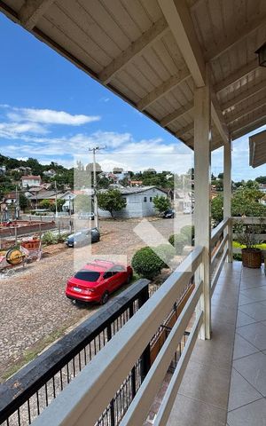 Casa à venda com 140m², 2 quartos e 4 vagas Casa à venda com 140m², 2 quartos e 4 vagasVaranda