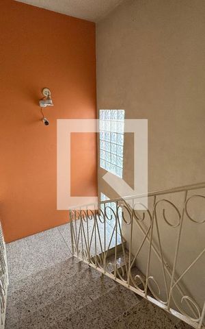 Casa à venda com 140m², 2 quartos e 4 vagas Casa à venda com 140m², 2 quartos e 4 vagasCorredor