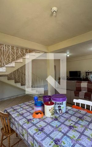 Casa à venda com 140m², 2 quartos e 4 vagas Casa à venda com 140m², 2 quartos e 4 vagasSala