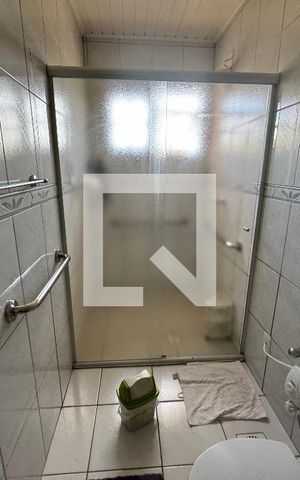 Casa à venda com 140m², 2 quartos e 4 vagas Casa à venda com 140m², 2 quartos e 4 vagasBanheiro