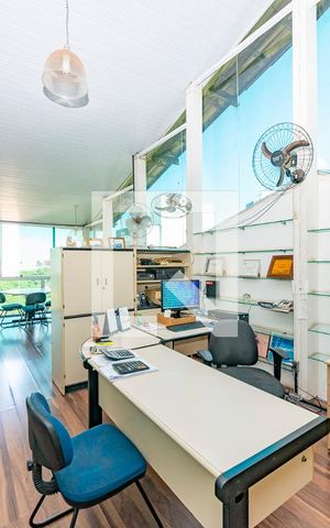 Casa à venda com 549m², 6 quartos e 5 vagas Casa à venda com 549m², 6 quartos e 5 vagasEscritorio 2 - entrada individual