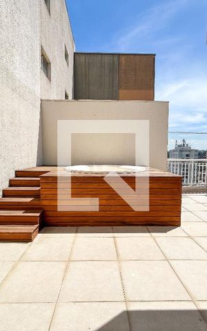 Apartamento à venda com 147m², 3 quartos e 3 vagas Apartamento à venda com 147m², 3 quartos e 3 vagasHidromassagem