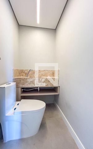 Apartamento à venda com 147m², 3 quartos e 3 vagas Apartamento à venda com 147m², 3 quartos e 3 vagasLavabo