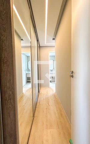 Apartamento à venda com 147m², 3 quartos e 3 vagas Apartamento à venda com 147m², 3 quartos e 3 vagasCloset da suíte