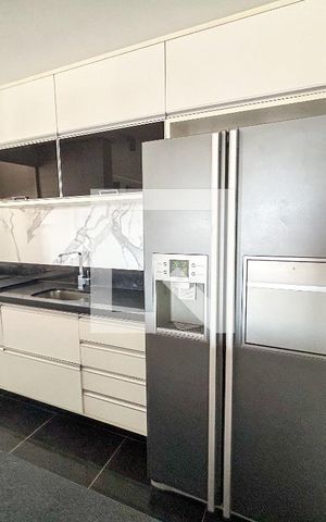 Apartamento à venda com 147m², 3 quartos e 3 vagas Apartamento à venda com 147m², 3 quartos e 3 vagasCozinha