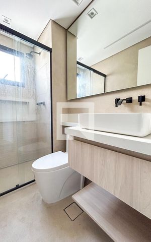 Apartamento à venda com 147m², 3 quartos e 3 vagas Apartamento à venda com 147m², 3 quartos e 3 vagasBanheiro