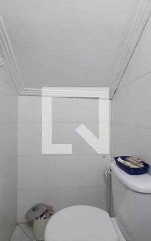 Casa à venda com 165m², 3 quartos e 5 vagasLavabo 2