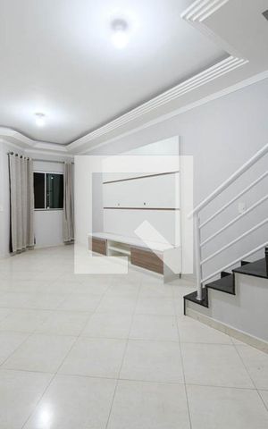 Casa à venda com 165m², 3 quartos e 5 vagasSala