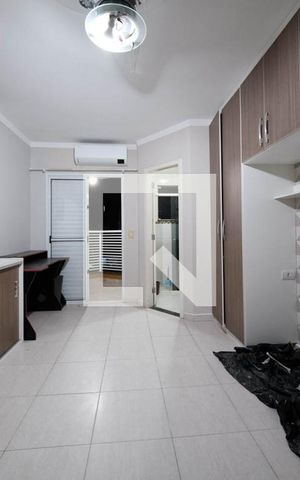 Casa à venda com 165m², 3 quartos e 5 vagasSuíte