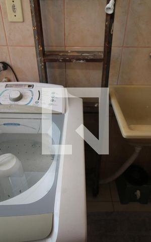 Apartamento à venda com 67m², 3 quartos e 1 vagaÁrea de Serviço
