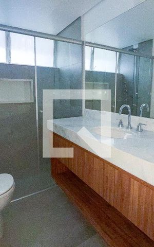 Apartamento para alugar com 151m², 3 quartos e 1 vaga Apartamento para alugar com 151m², 3 quartos e 1 vagaBanheiro