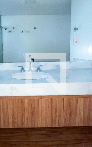 Apartamento para alugar com 151m², 3 quartos e 1 vaga Apartamento para alugar com 151m², 3 quartos e 1 vagaBanheiro