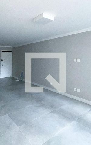 Apartamento para alugar com 151m², 3 quartos e 1 vaga Apartamento para alugar com 151m², 3 quartos e 1 vagaSala