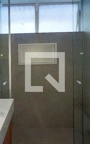 Apartamento para alugar com 151m², 3 quartos e 1 vaga Apartamento para alugar com 151m², 3 quartos e 1 vagaBanheiro da Suíte