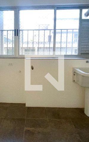 Apartamento para alugar com 151m², 3 quartos e 1 vaga Apartamento para alugar com 151m², 3 quartos e 1 vagaLavanderia