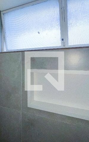 Apartamento para alugar com 151m², 3 quartos e 1 vaga Apartamento para alugar com 151m², 3 quartos e 1 vagaBanheiro da Suíte