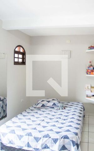 Casa à venda com 185m², 3 quartos e 2 vagasQuarto Suite 1