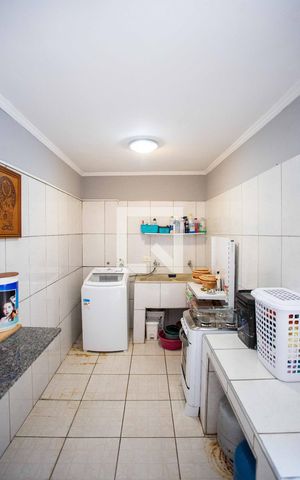Casa à venda com 185m², 3 quartos e 2 vagasÁrea de Serviço
