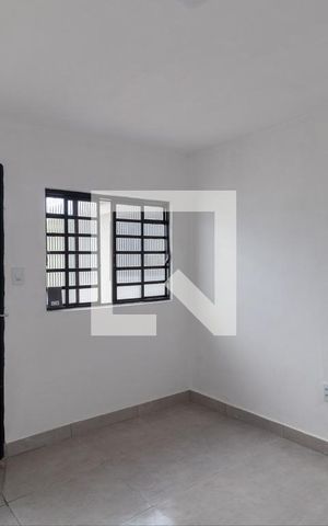 Casa para alugar com 70m², 2 quartos e 1 vagaQuarto de Serviço