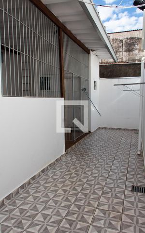 Casa à venda com 300m², 3 quartos e 4 vagasFRENTE EDÍCULA