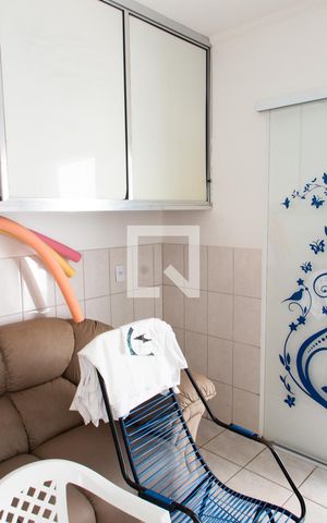 Casa à venda com 300m², 3 quartos e 4 vagasQUARTO ÁREA EXTERNA FUNDOS