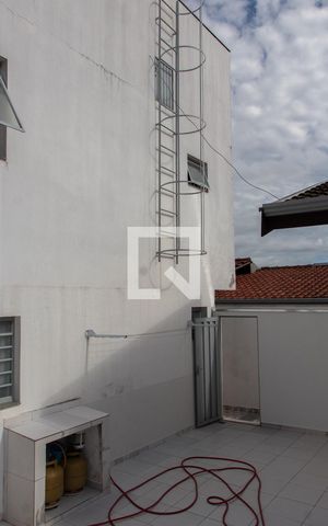 Casa à venda com 300m², 3 quartos e 4 vagasFAACHADA FUNDOS