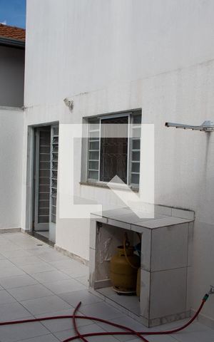 Casa à venda com 300m², 3 quartos e 4 vagasFACHADA FUNDOS