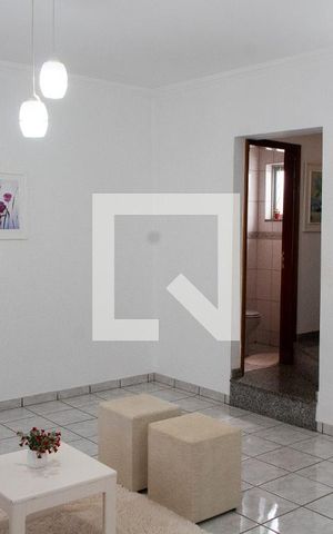 Casa à venda com 300m², 3 quartos e 4 vagasSALA