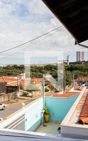 Casa à venda com 300m², 3 quartos e 4 vagasSACADA QUARTO 2 VISTA