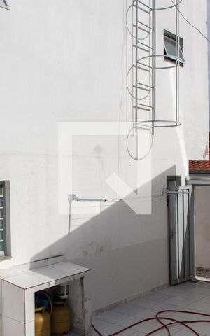 Casa à venda com 300m², 3 quartos e 4 vagasFAACHADA FUNDOS