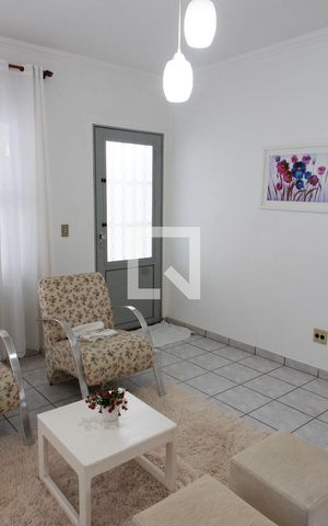 Casa à venda com 300m², 3 quartos e 4 vagasSALA