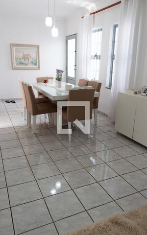 Casa à venda com 300m², 3 quartos e 4 vagasSALA DE JANTAR TÉRREO