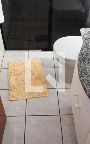 Casa à venda com 300m², 3 quartos e 4 vagasBANHEIRO SOCIAL PISO SUPERIOR